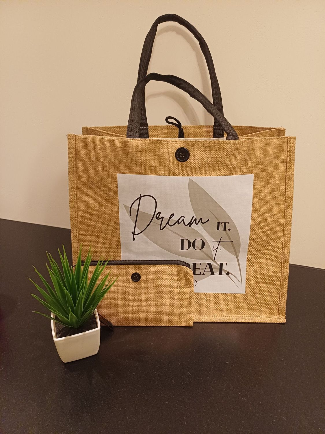 PRINTS & DESIGN